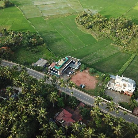 Paddyfield Inn Mananthavady Exterior foto